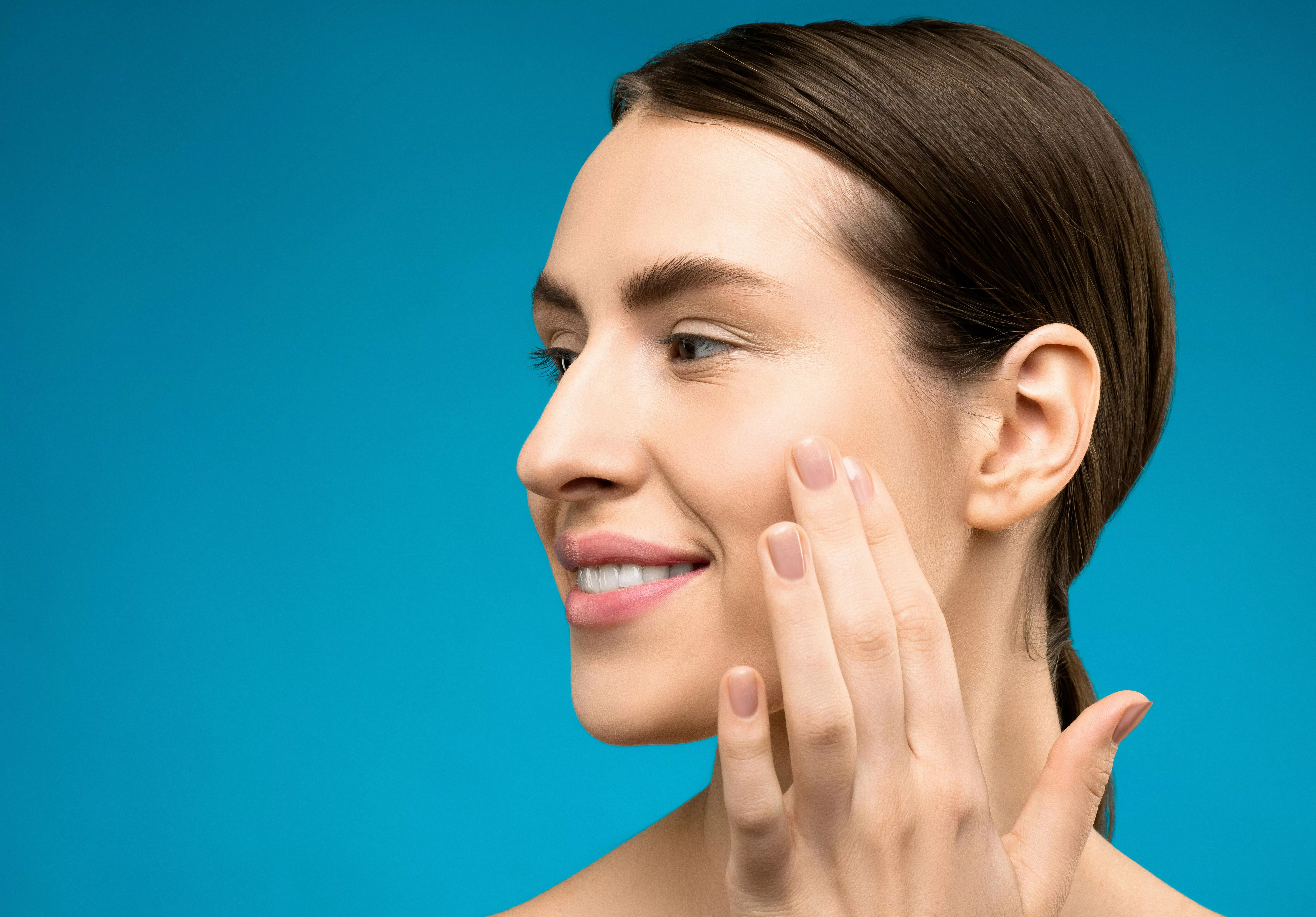 Masaj facial - Tipuri, beneficii, produse recomandate