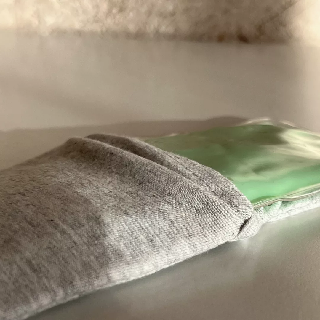 HOT & COLD POSTPARTUM CLAY PAD