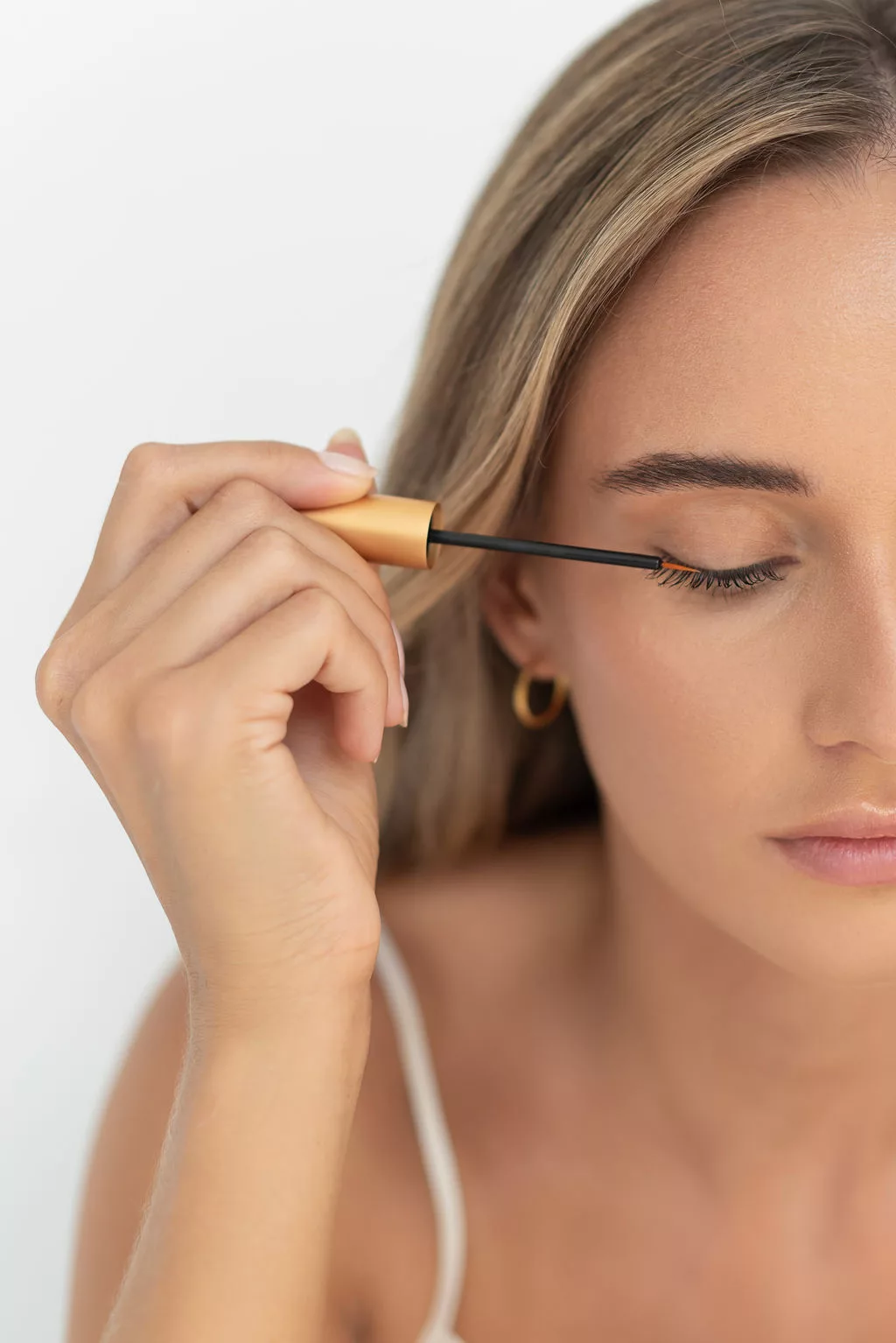 EYELASH GROWTH SERUM